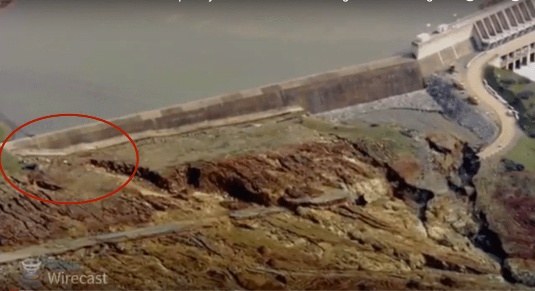 oroville-dam-15-2-17