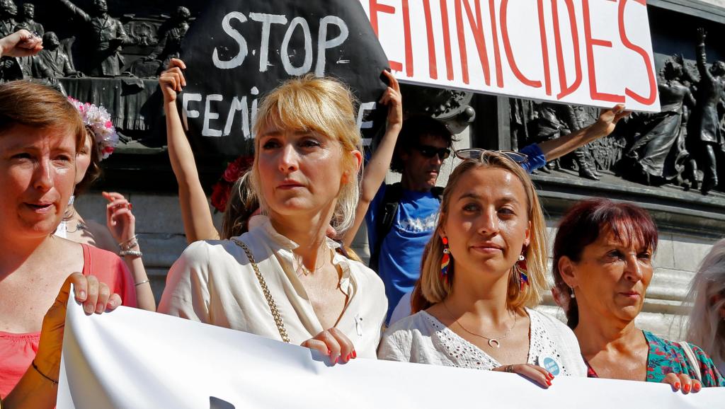 Are French Women (unwitingly) protesting against Mass Migration? 