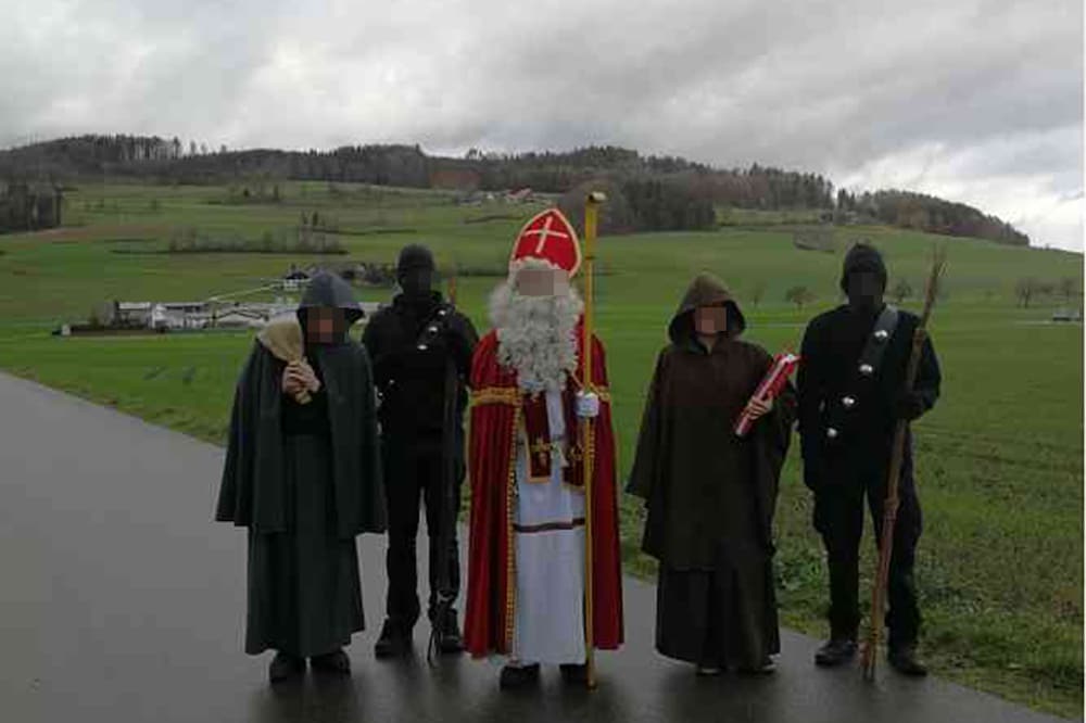 Switzerland: Migrant (15) stabs Santa Claus’ servant at Children Storie&nbsp;Our