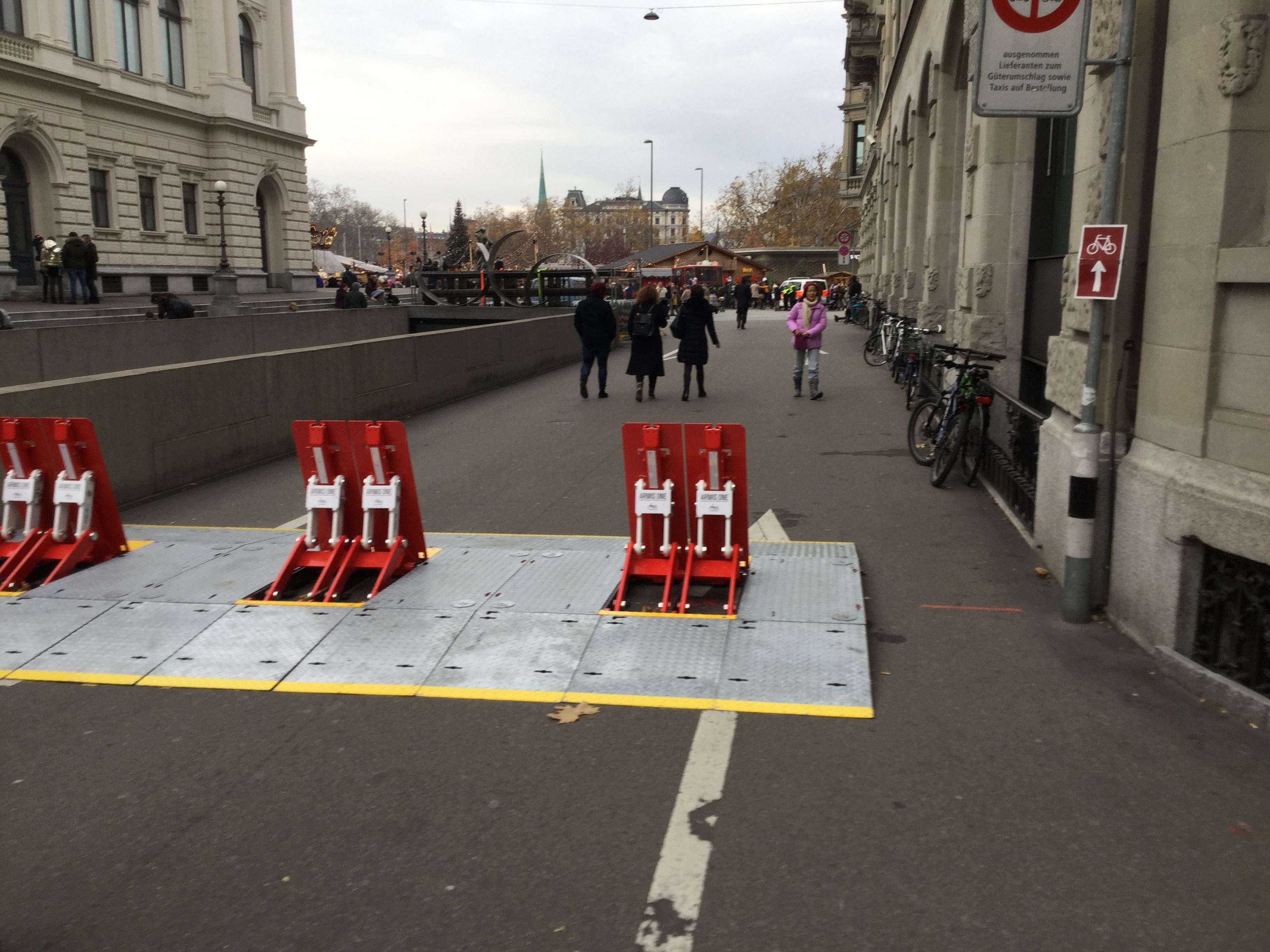 Zürich Bellvue Nov-24-2019 Christmas market