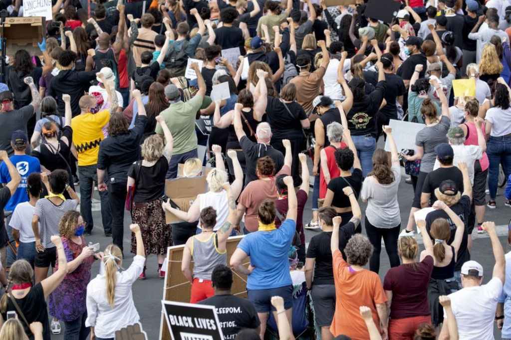 Did White far-left Activists instigate the Minneapolis Race&nbsp;Riots?