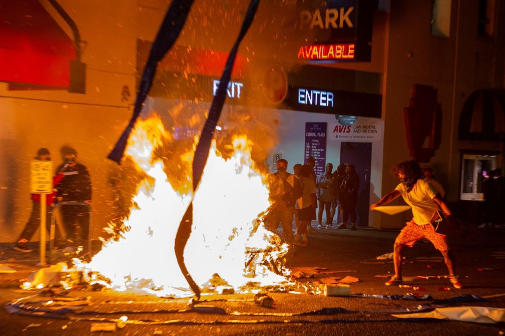 George Washington University warns Students to stockpile one Week of Food to prep for Election&nbsp;Unrest